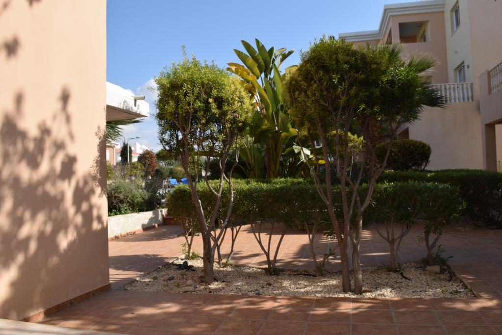 Diana Apartment Paphos Exteriör bild